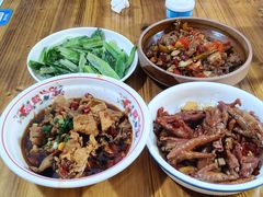 -老三样·美食研究中心(世贸路店)