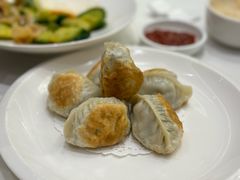 韭菜虾仁煎饺-万龙洲海鲜(大兴绿地缤纷城店)