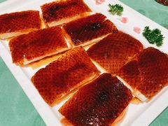 片皮鸭子-誉八仙茶室酒楼(新天地店)