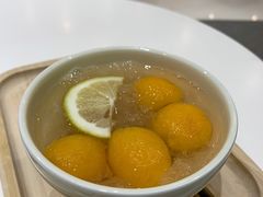 枇杷银耳炖雪梨-炖物24章·顺时轻养茶(杭州大厦店)