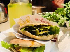 -一叶一世界·素食餐厅(锦华万达店)