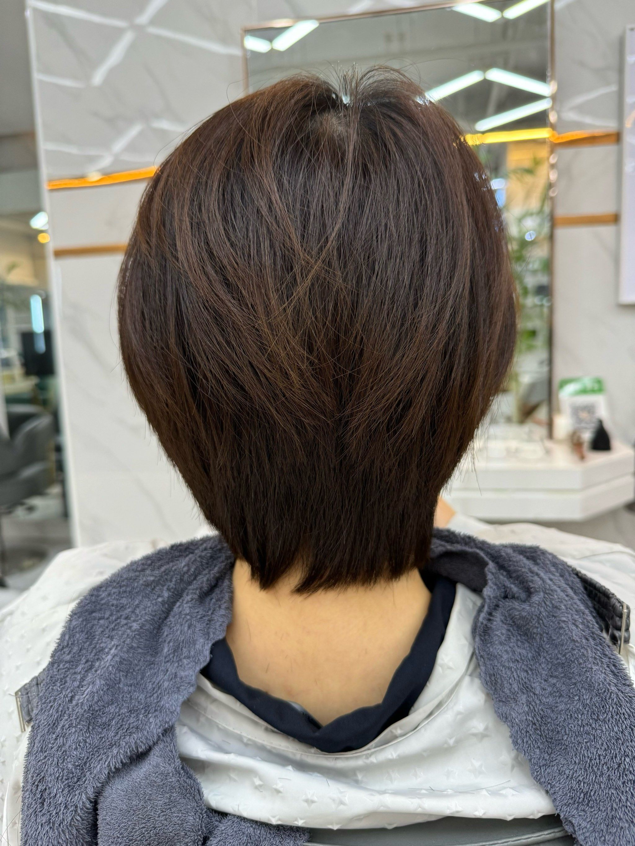 鲻鱼头后面￼