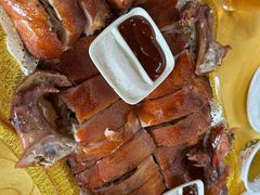 烤乳猪-大石鼓山庄·珠海第一烧猪