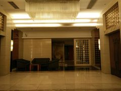 -南京双门楼宾馆(盐仓桥地铁站阅江楼店)