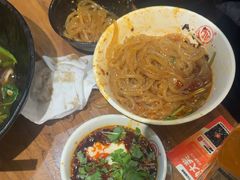 -万记麻辣烫国展总店