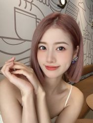 -PE SALON