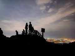 -鬼笑石后山停车场