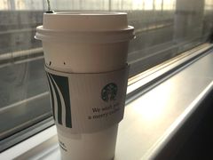 -星巴克(广州南站A18检票口楼上)