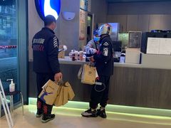 -瑞幸咖啡(平安滨江金融中心店)