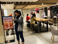 大堂-肯德基(南京高铁1店)