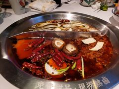 鸳鸯锅-卤校长重庆火锅(国兴店)