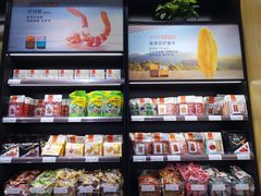 零售区-良品铺子(五角场万达店)