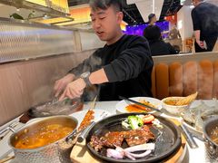 -享遇.锅姥姥牛排海鲜自助(小寨店)