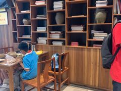 -亮亮面馆(经六路店)