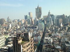 房间朝外看的街景-澳门十六浦索菲特大酒店