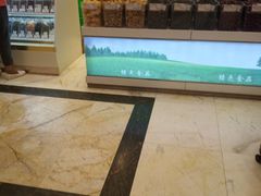 面包甜点陈列柜-泰康食品(南京东路店)