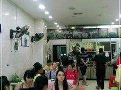 大堂-华姐鸡粉(教育路店)