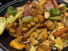 干锅牛蛙-靓蛙馆