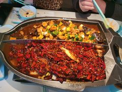 -江边城外烤全鱼(世茂广场店)