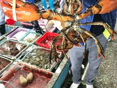 -霞涌市场海鲜摆卖区