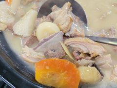 -明本湛江鸡•海鲜小厨(陈家祠店)