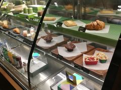 自助取餐区-星巴克(上海虹桥新天地二店)