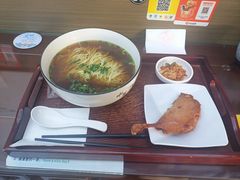 -百年老字号·观振兴蟹黄面·三虾面·苏式面(观前街富仁坊巷店)