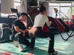 -KingBull私教健身&格斗订制(龙井商业中心店)