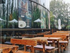 露天位-恰餐厅及酒吧 CHAR Bar & Grill (北京丽都皇冠假日店)