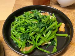 -来龙里 精致 东南亚餐室(万象城店)