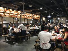 大堂-红九格老火锅(三峡广场店)