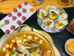 -顶顶汤火牛排火锅·经典铜锅涮肉