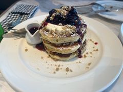 -ROAST coffee & eatery