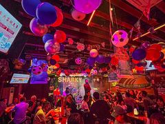 -鲨鱼美式餐厅酒吧Sharky