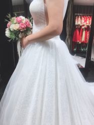 点击看大图 -GRACE KELLY婚纱与礼服(北京店)