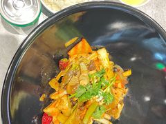 -川山城麻辣香锅(鼎汇美食城店)