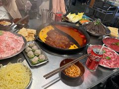 -鹿鸣山草本茶香火锅(园西路店)
