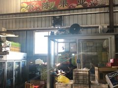 -上海龙吴水胜海发市场