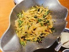 -95号酱骨·一块豆腐(展春园西路店)