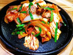 韩式辣白菜炒猪肉-和蕴日本料理