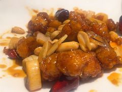 核桃宫保鸡丁-雀蓝川菜(奥体广场店)