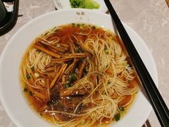 红汤面-松鹤面馆·古法焖肉面(观前店)