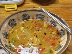 -巍山𤆵肉饵丝