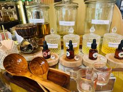 -迪瓦娜按摩和水疗中心