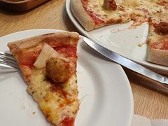 -城市大道红炉披萨烘焙坊