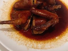 瑞士汁乳鸽-侨美·唐荔园·40年地道粤菜