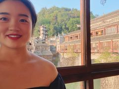 -临江餐馆二楼美食部落