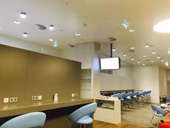 -维也纳国际机场