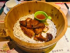 胡桃里烤鸡(半只)-繁花里音乐餐厅(新天地店)