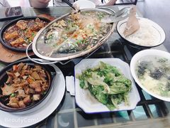 明炉跳水鱼-临街徽菜馆·正宗黄山味